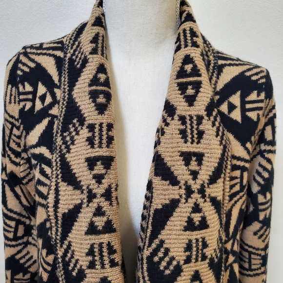 Forever 21 tan black waterfall cardigan sweater tribal print boho size medium - Picture 16 of 16